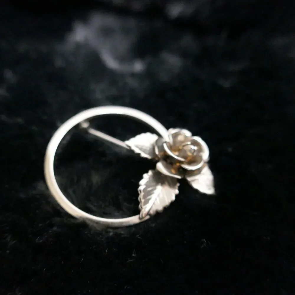 Vintage Signed Giovanni Brooch Silver Tone Rose Flower Blossom Circle Wreath